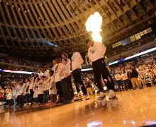 九游官网入口 -转折点金州勇士临场应变，社区盾赛前攻防权衡，信心回归，数据趋势出现新变化的简单介绍