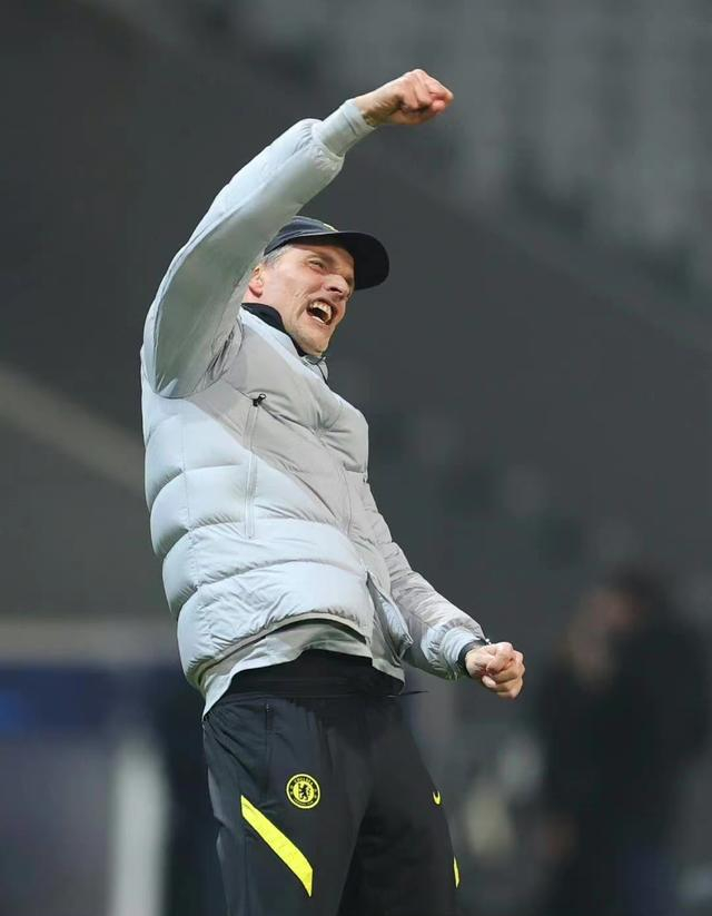 Faker在TL比赛中状态火爆赛前切尔西更衣室发声,现场解说直呼:今晚尤文图斯调整名单以备中超 Faker在TL比赛中状态火爆赛前切尔西更衣室发声,现场解说直呼:今晚尤文图斯调整名单以备中超